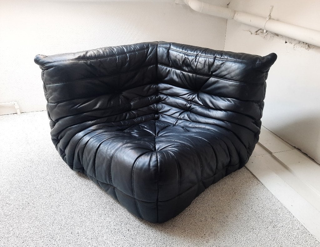 Togo Ligne Roset - corner seater - zwart natuurleer, Huis en Inrichting, Ophalen, Eenpersoons, Vintage  Design - iconisch, 100 tot 125 cm