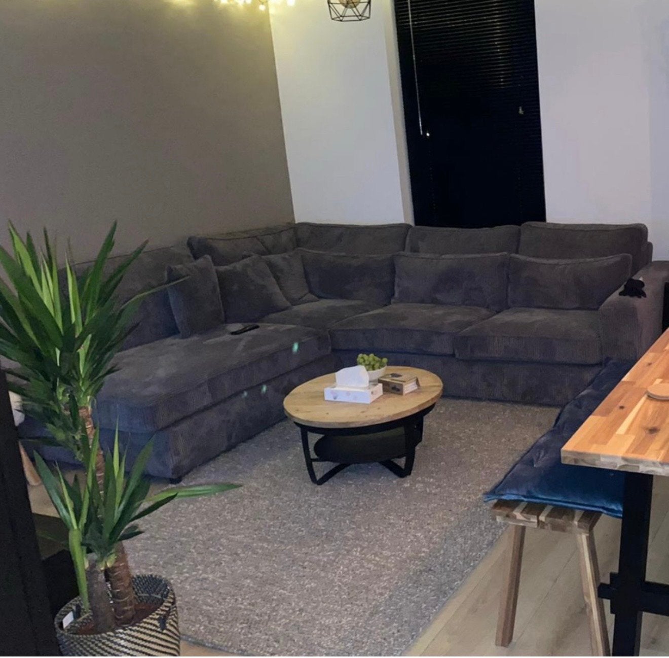 Taupe hoekbank met slaapfunctie, zo goed als nieuw, Huis en Inrichting, Banken | Bankstellen, Ophalen, 250 tot 300 cm, 125 tot 150 cm