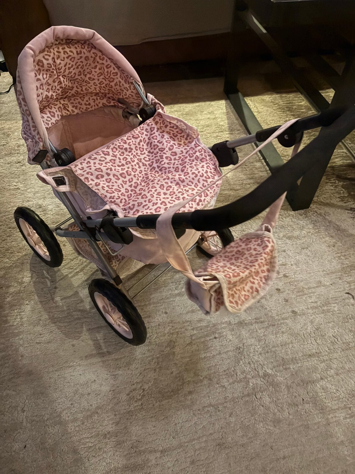 Mooie poppenwagen met panterprint( kinderwagen), Ophalen, Gebruikt, Babypop
