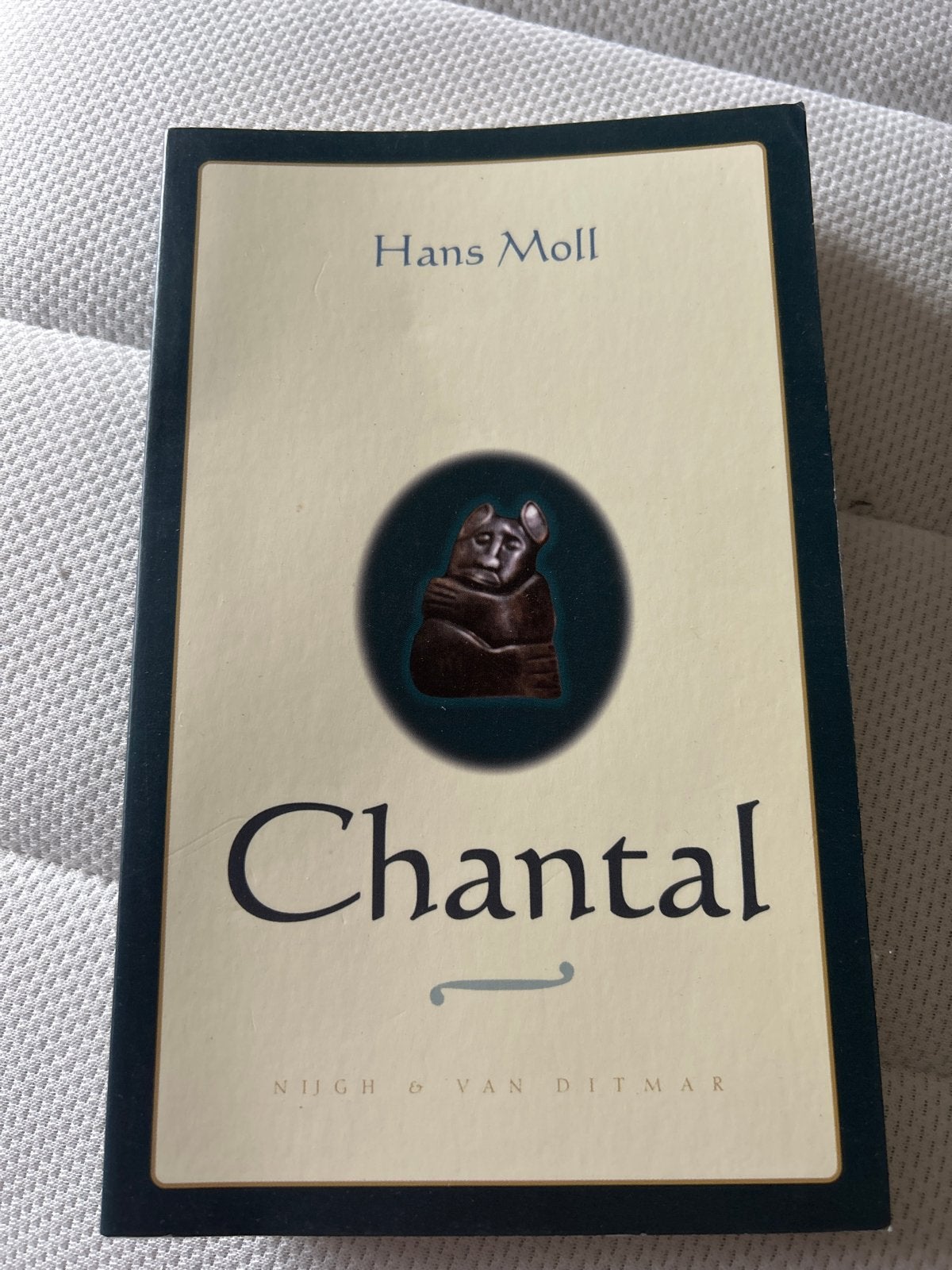 Chantal - Hans Moll (Nijgh & Van Ditmar), Boeken, Ophalen of Verzenden, Gelezen, Nederland