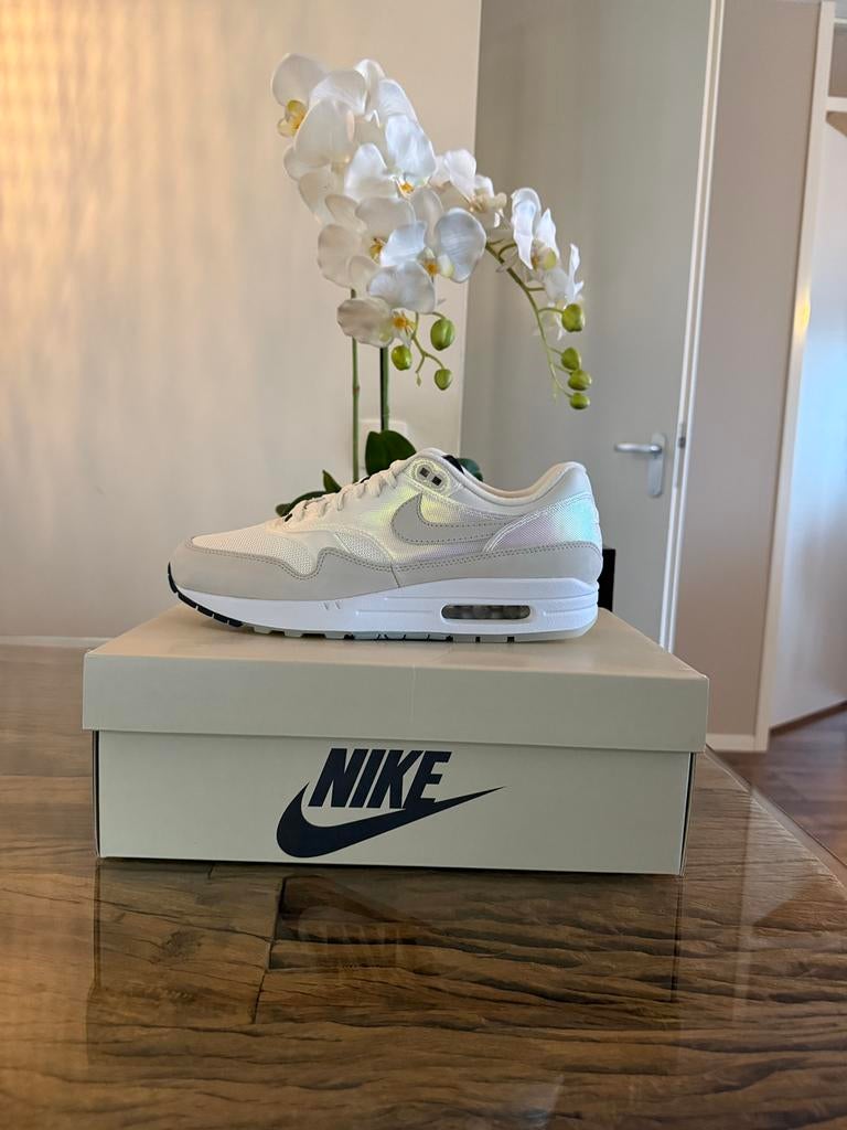 Nike Air Max 1 AMD La Ville Lumière (Women's) 44, Ophalen of Verzenden, Nieuw, Overige kleuren