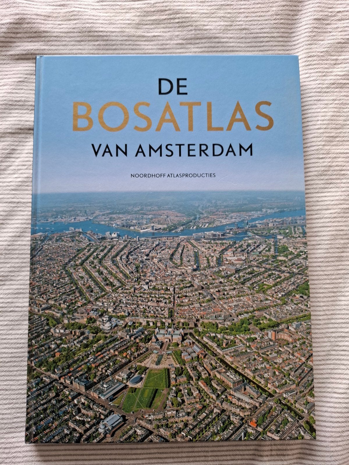 De Bosatlas van Amsterdam - Hoofdstad in kaart en beeld, Boeken, Ophalen of Verzenden