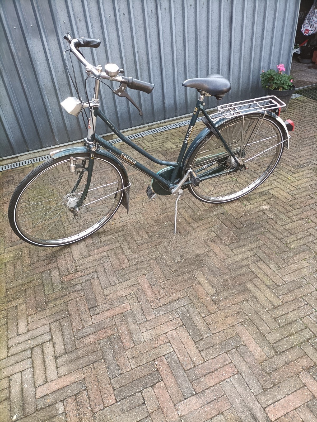 Raleigh damesfiets 3 versnellingen framehoogte 57 cm, Minder dan 10 versnellingen, Gebruikt, Ferdy.kats@hotmail.com, 7751 cx