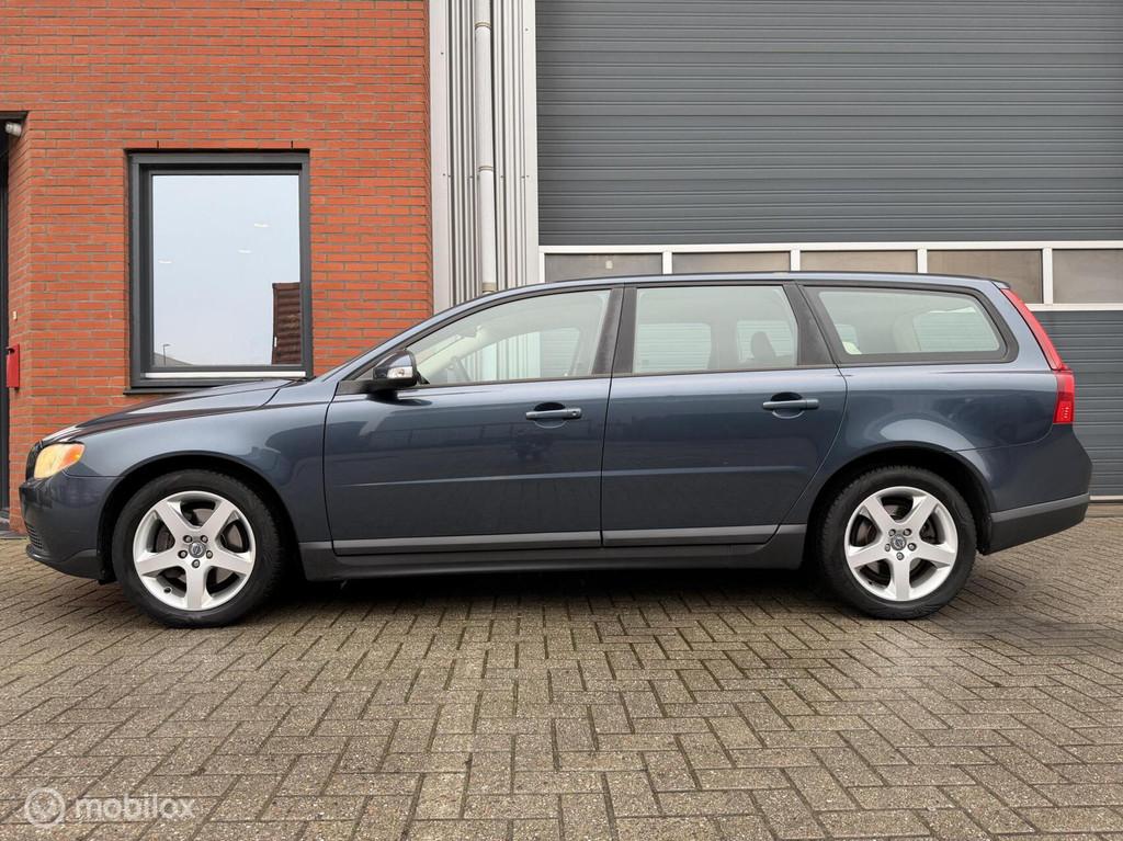 Volvo V70 2.5T 200pk - stoelverw. - orig NL - 17inch, Voorwielaandrijving, Beige, 1573 kg, Blauw