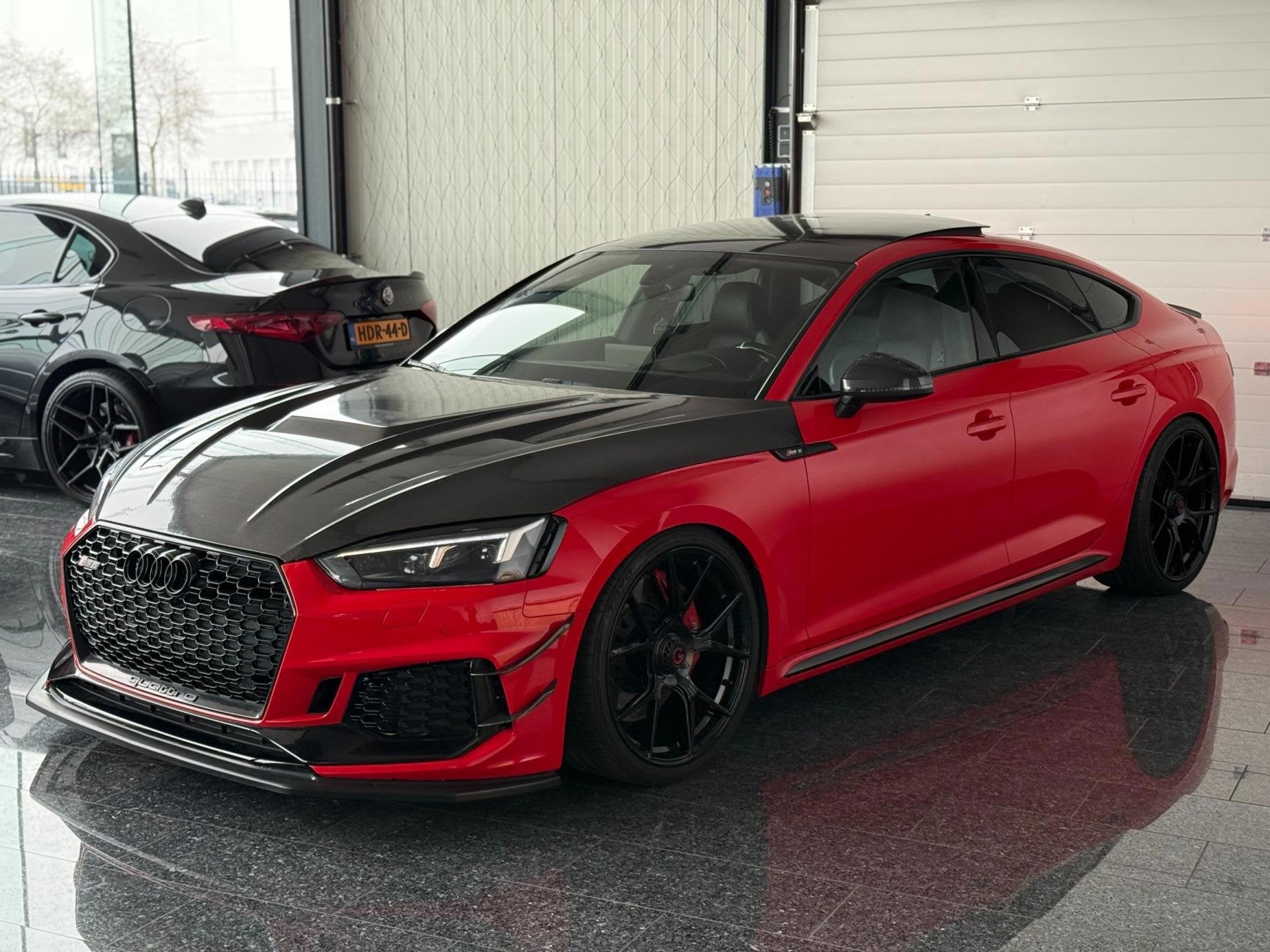 Audi A5 Sportback 2.9 TFSI RS5 Quattro 2019 545PK Rood, Automaat, Adaptive Cruise Control, Gebruikt, Zwart