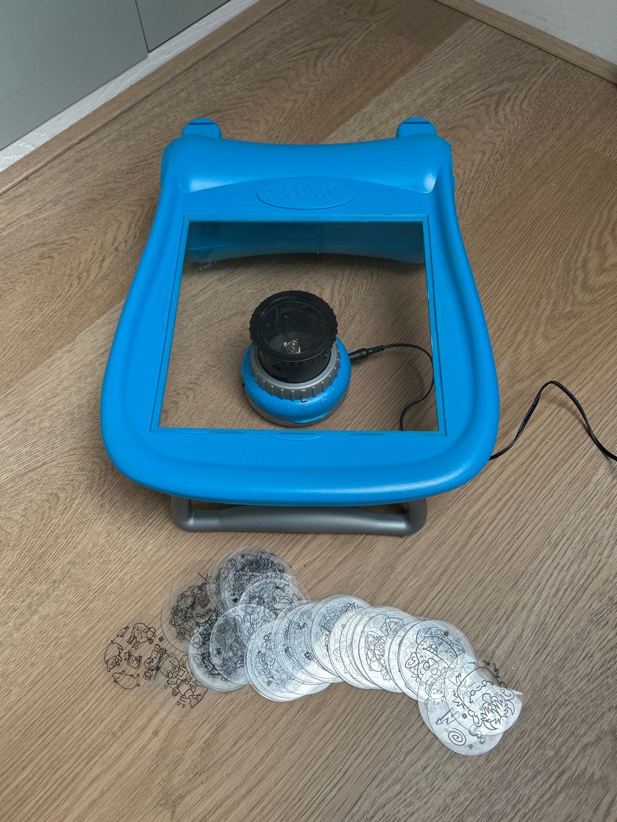 Xoomy Ravensburger tekentafel met licht en zoomfunctie, Ophalen, Gebruikt, Knutselen, Met licht