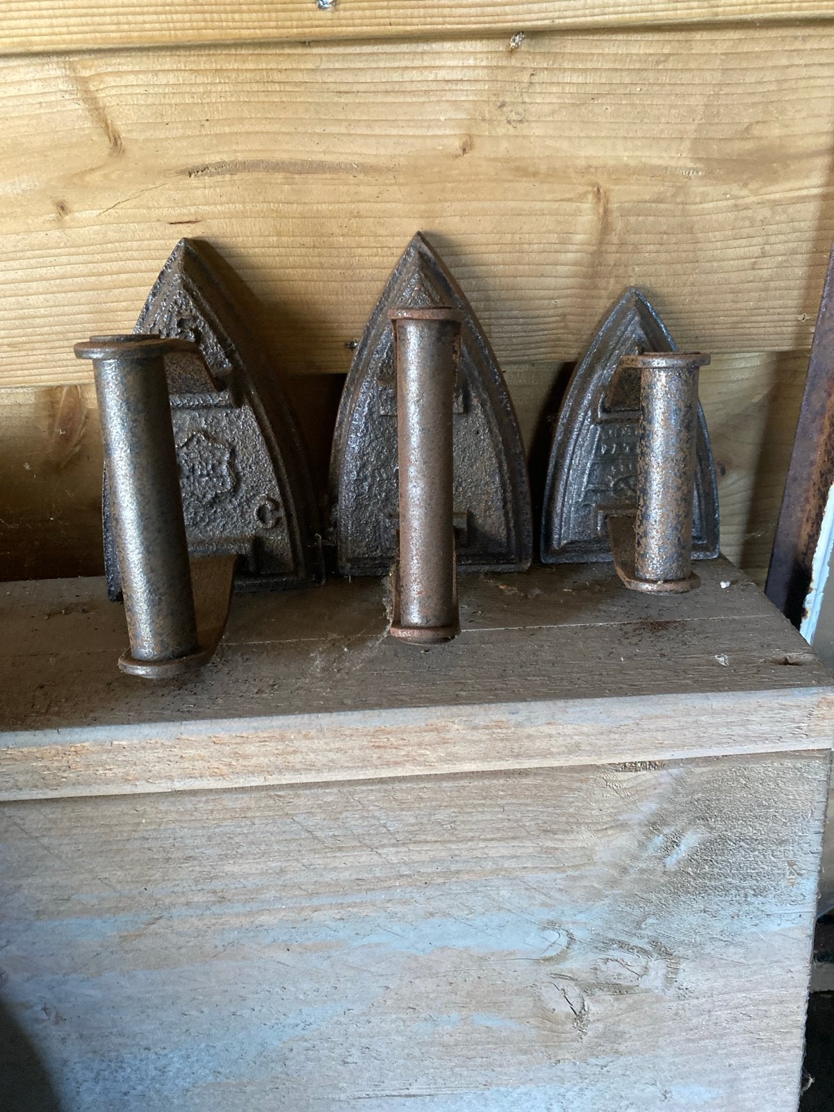 Set van 3 Antieke Gietijzeren Strijkijzers, Ophalen of Verzenden