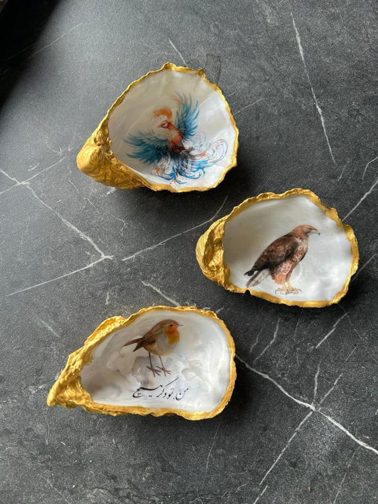 Decoratieve oesterschelpen met buizerd print, Verzamelen, Dierenverzamelingen, Ophalen of Verzenden, Nieuw, Opgezet dier