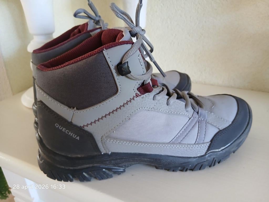 Quechua maat 39, Sport en Fitness, Bergsport en Wandelen, Ophalen of Verzenden, Zo goed als nieuw, Schoenen