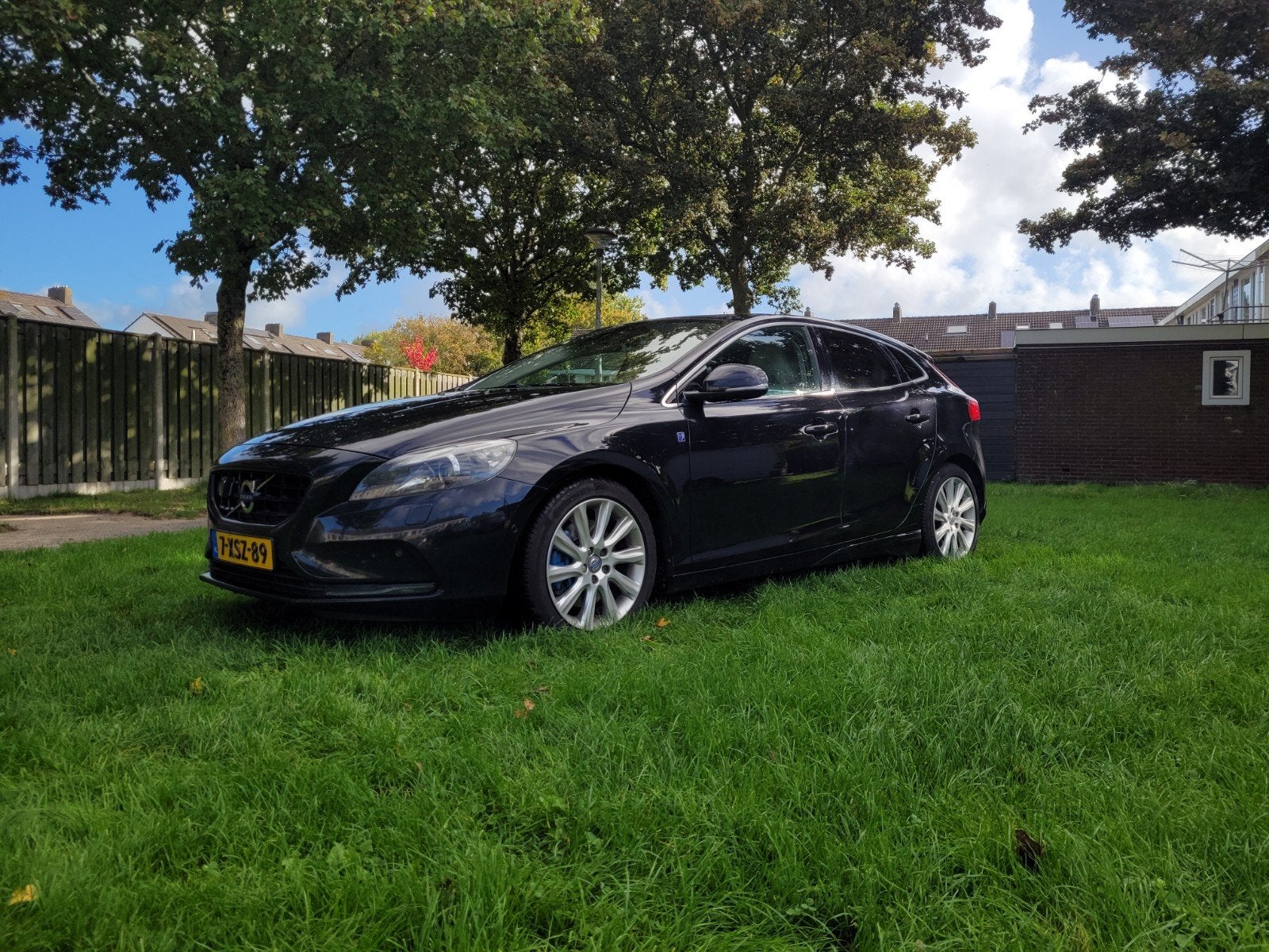 Volvo V40 2.0 D4 Ocean Race Business 2014 Zwart, Voorwielaandrijving, Euro 5, Beige, Zwart