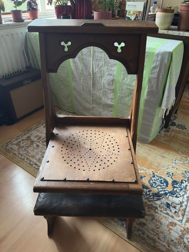 Antieke biechtstoel, Antiek en Kunst, Antiek | Meubels | Stoelen en Banken, Ophalen