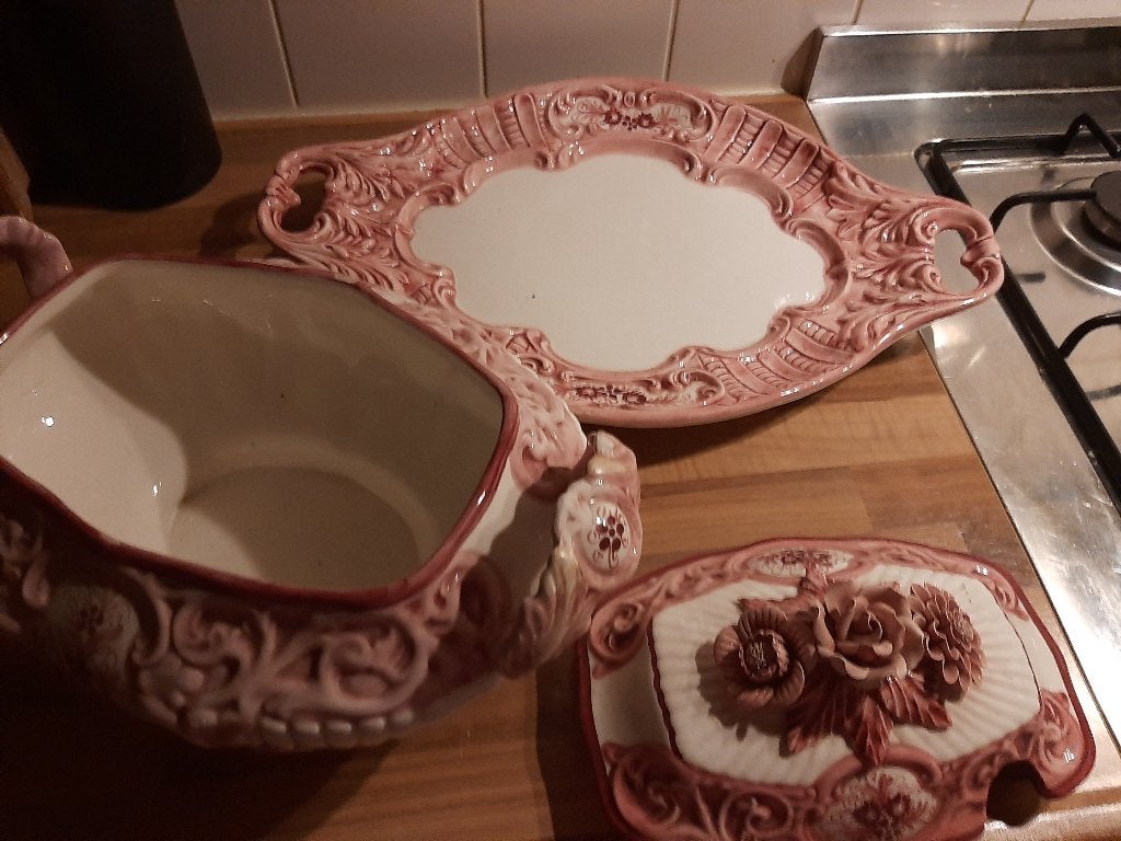 klassieke Italiaanse porseleinen soep terrine Barok stijl, Ophalen