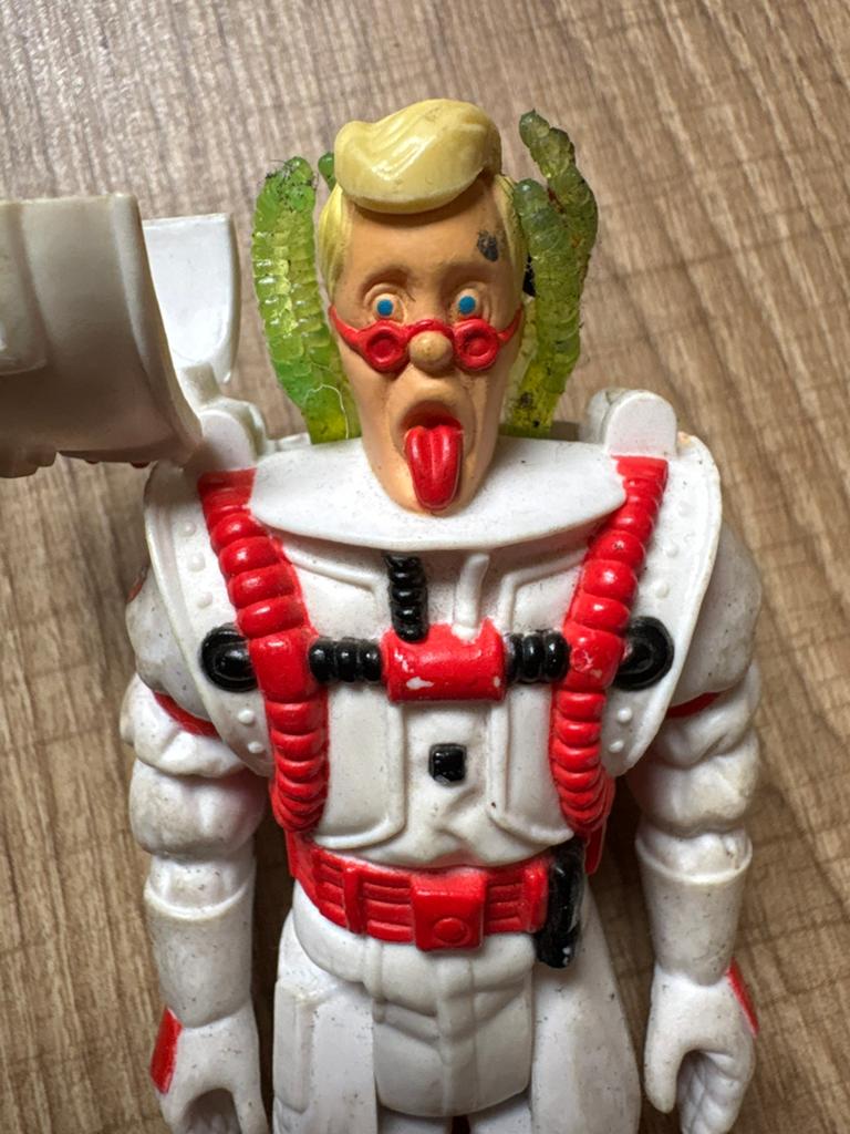 The real ghostbusters super freight features, Ophalen
