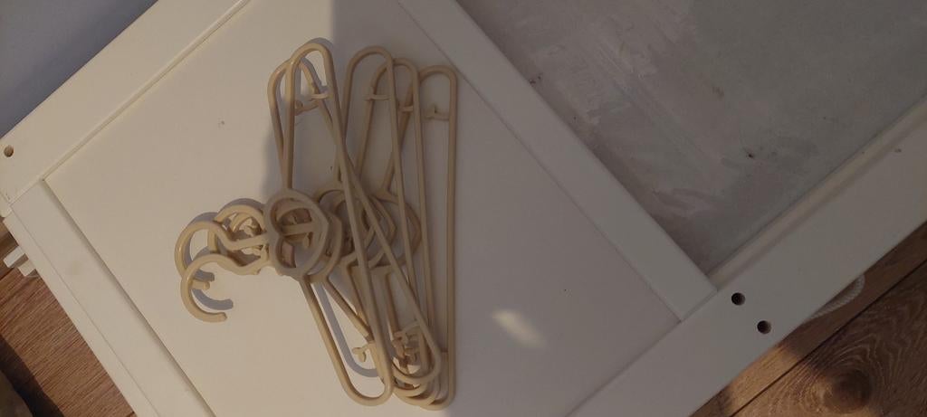 Diverse babykleerhangers - set van 20 stuks, Ophalen of Verzenden, Gebruikt, Kunststof, Kinderen