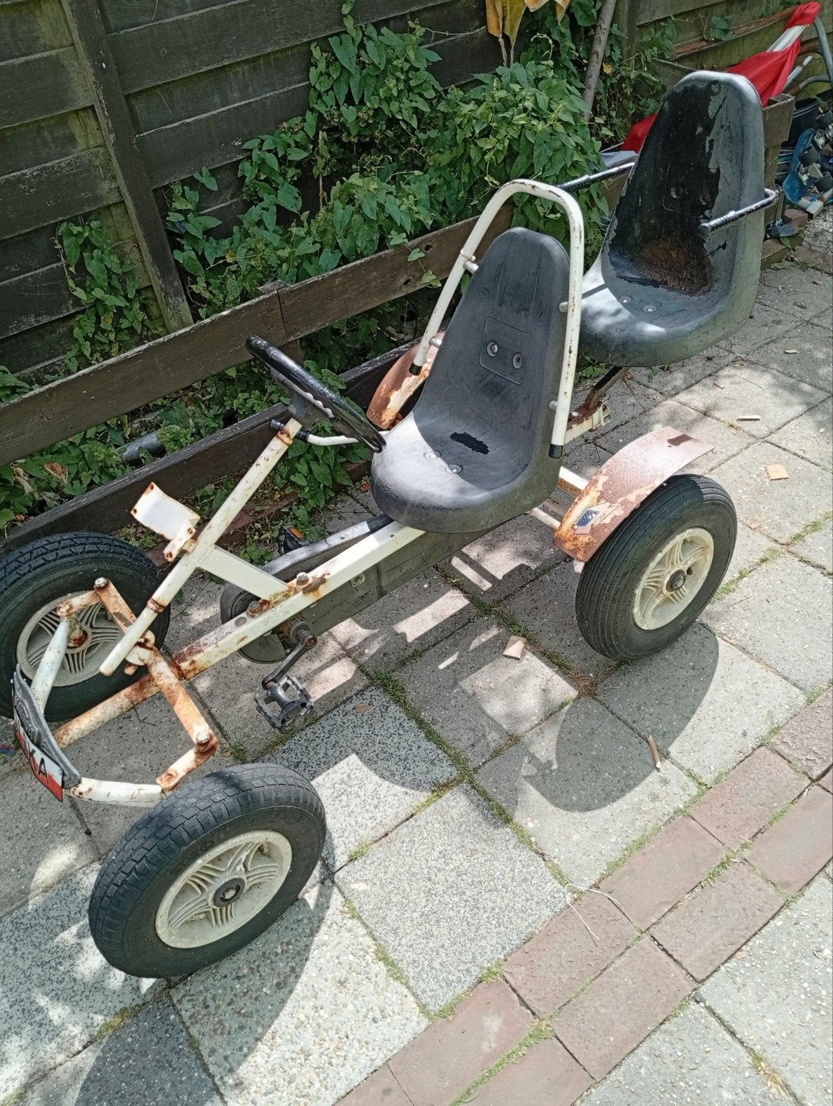 Mammoet skelter met duozit 2 nieuwe banden, Ophalen, Gebruikt, Mammoet, Duozit