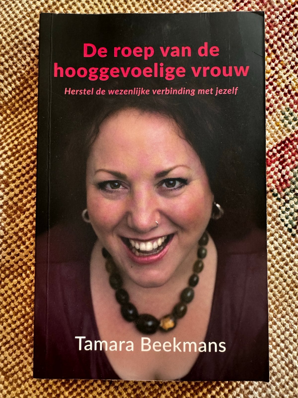 De roep van de hooggevoelige vrouw - Tamara Beekmans, Boeken, Esoterie en Spiritualiteit, Ophalen of Verzenden, Zo goed als nieuw