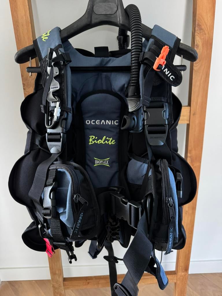 Oceanic BioLite BCD, Medium  10 dives – Excellent condition, Watersport en Boten, Duiken, Ophalen of Verzenden, Zo goed als nieuw