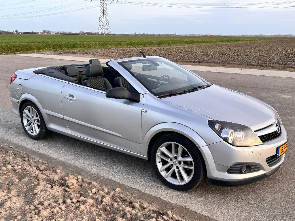 Opel Astra 1.8-16V 140pk 2007 Grijs, Auto's, 4 cilinders, Cabriolet, 4 stoelen, 1796 cc