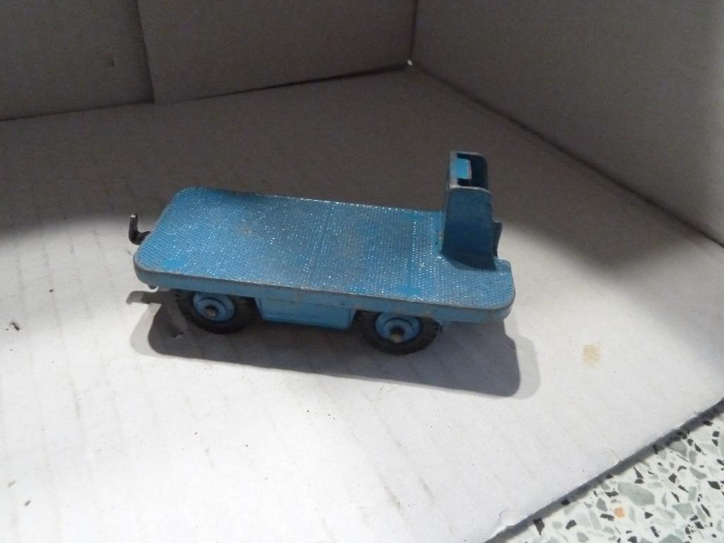 Dinky Toys BEV truck nr 14A, Ophalen of Verzenden, Gebruikt, Bus of Vrachtwagen, Dinky Toys