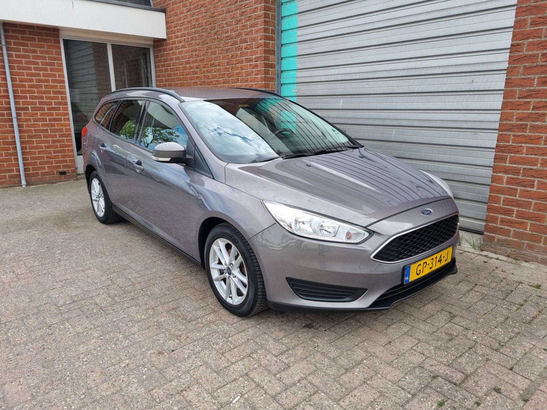 Ford Focus Wagon 1.0 Trend Edition Clima Bj:2015 NAP!, Auto's, Ford, 101 pk, Gebruikt, Euro 6, Bruin