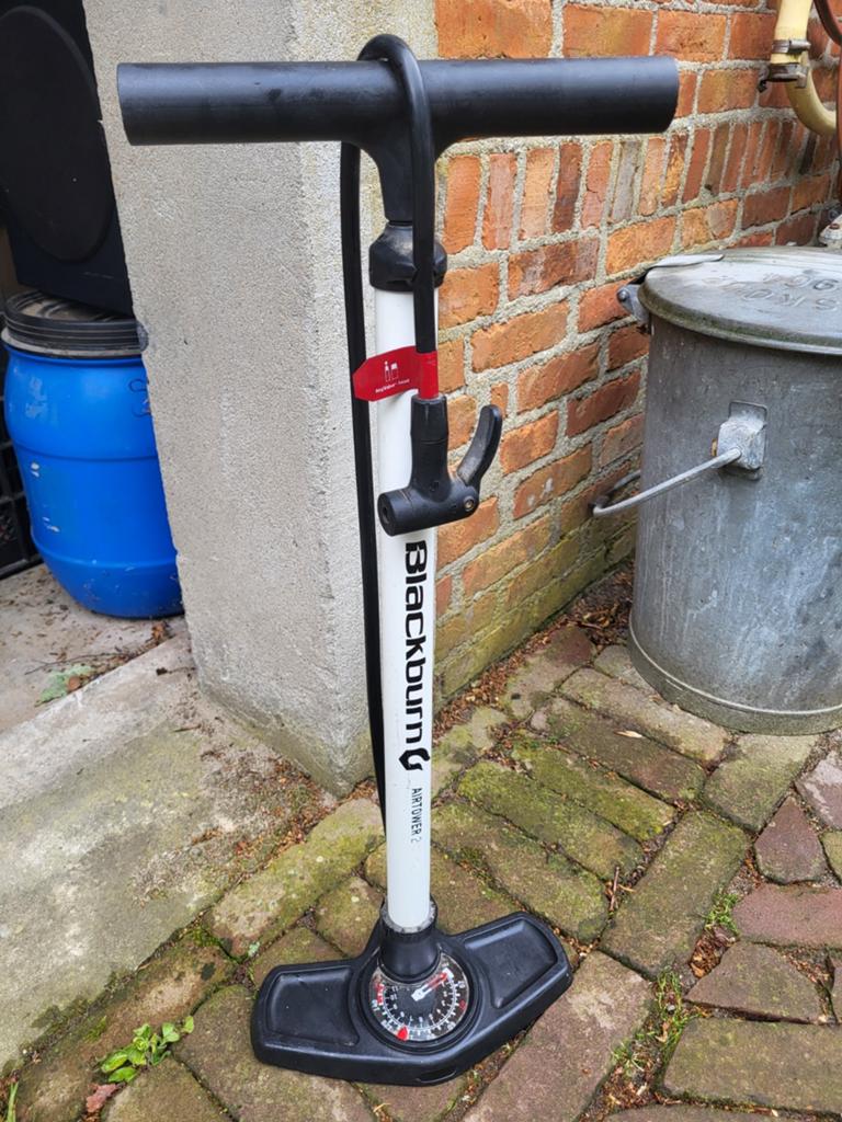 Blackburn airtower 2 luchtpomp met drukmeter, Fietsen en Brommers, Ophalen, Drukmeter