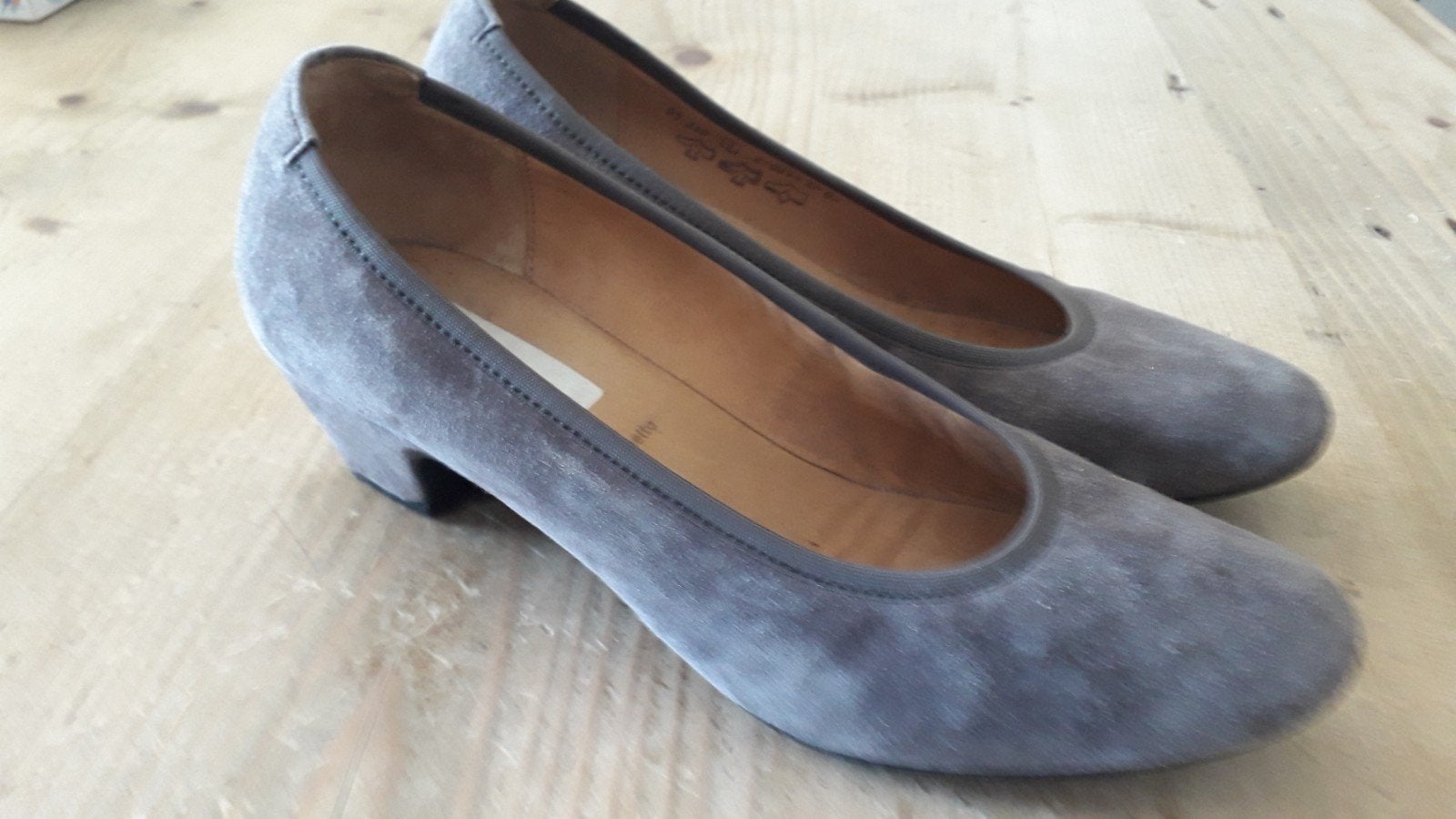 Gabor flatjes in taupe nubuck maat 38 =5, Kleding | Dames, Verzenden, Zo goed als nieuw, Bruin