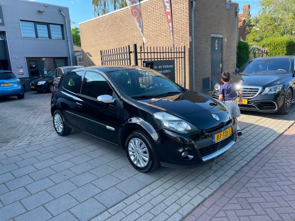 Renault Clio 1.2 TCe Collection 3e EIgenaar! Airco Navi NAP, Euro 5, Gebruikt, Origineel Nederlands, Handgeschakeld