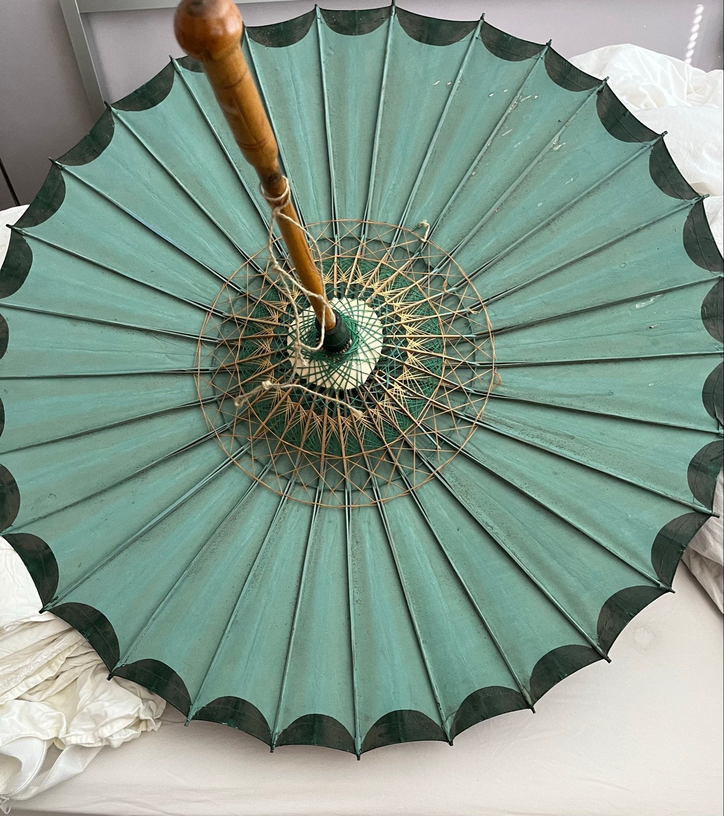 Vintage Parasol met Handgeschilderde Bloemen, Ophalen, Gebruikt, Groen