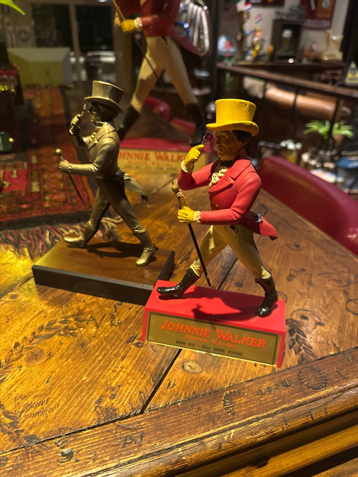 Johnnie Walker Reclame Beeldjes - 20 cm, Ophalen, Gebruikt, Reclamebord