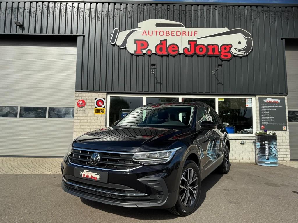 Volkswagen TIGUAN 1.4 TSI eHybrid Trekhaak Massage Stoelverw, Gebruikt, USB, 4 cilinders, Zwart