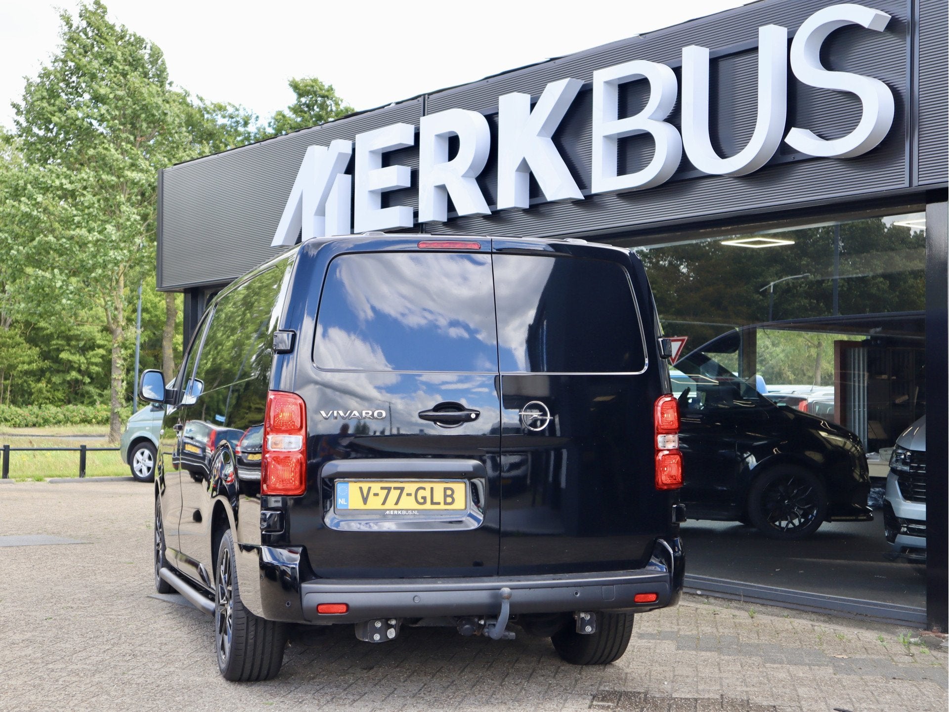 Opel Vivaro 2.0 D 180PK AUTOMAAT LEDER LANG XXL (bj 2024), Auto's, Gebruikt, Euro 6, 4 cilinders, Zwart