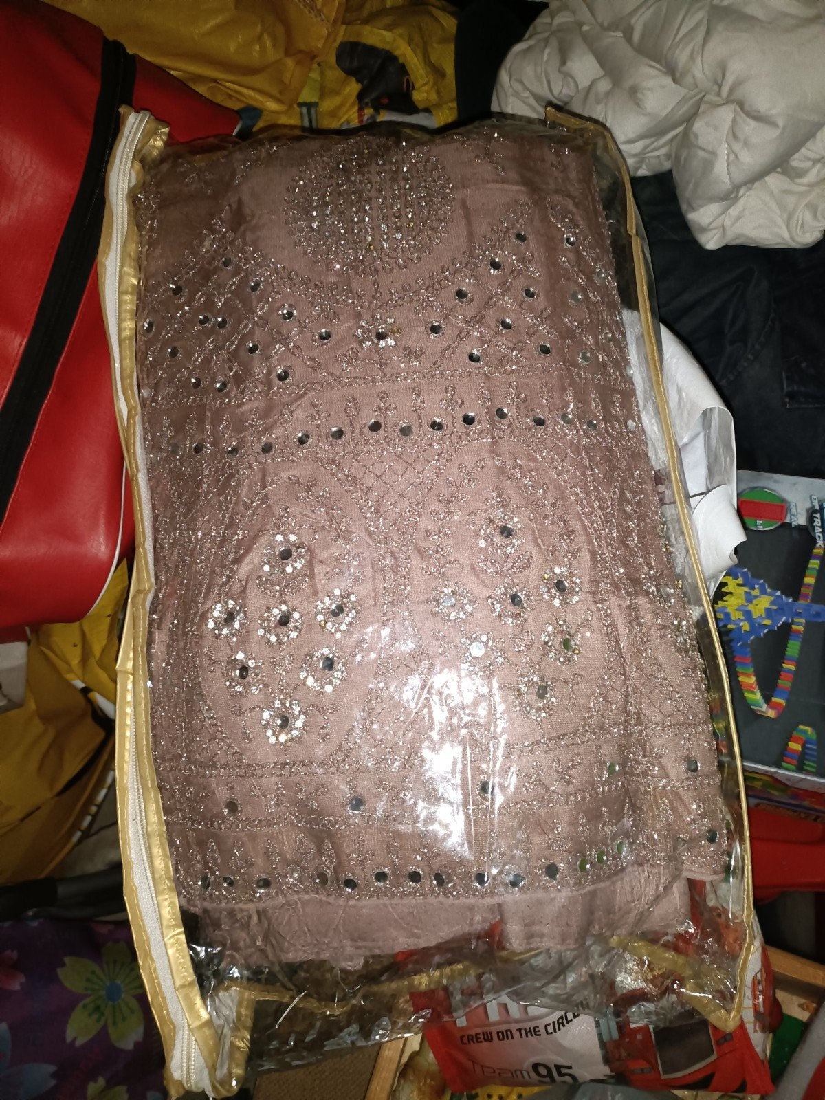 Elegante Indiase ghagra met spiegelborduursel, Maat 38/40 (M), Beige, Nieuw, Ophalen of Verzenden
