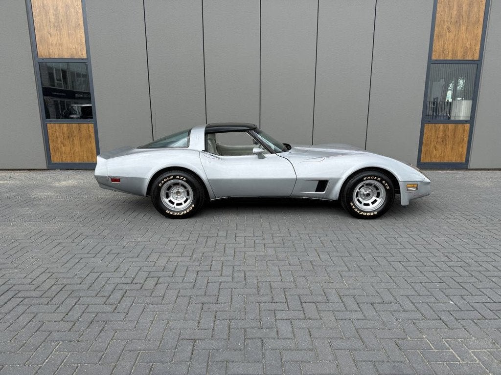 Chevrolet CORVETTE - C3 1980 | Slechts 20.197 mijl | Origine, Automaat, Metallic lak, Chevrolet, Bedrijf