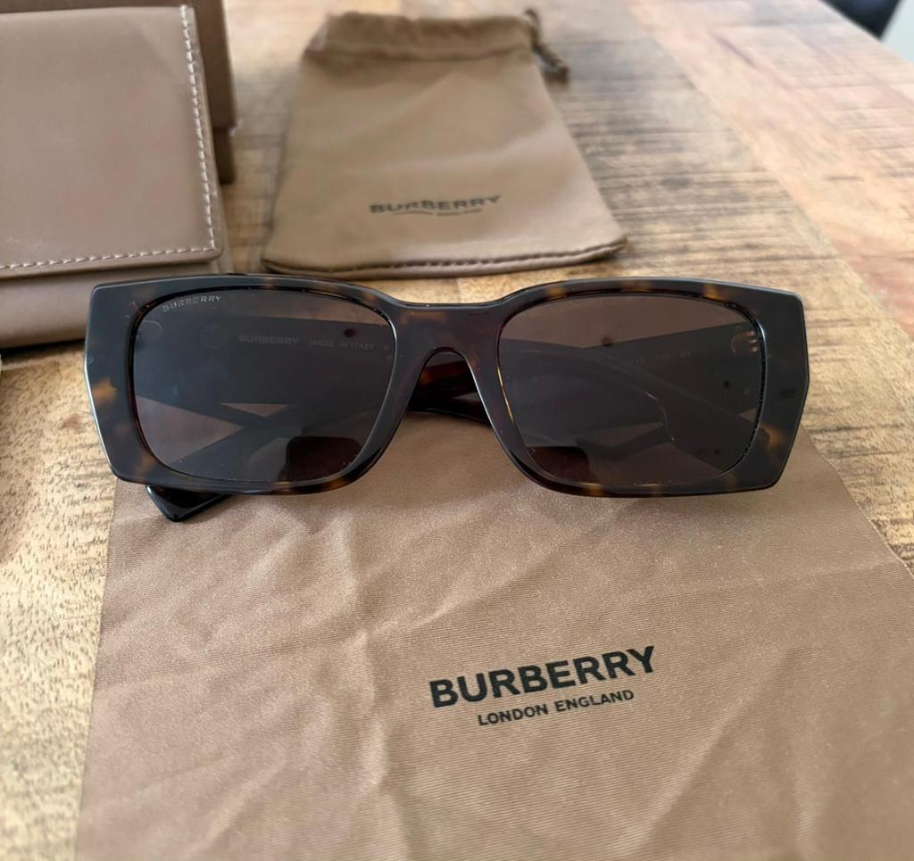 Burberry Zonnebril B 4336 3920/73 - Bruin, Ophalen of Verzenden, Zo goed als nieuw, Bruin, Zonnebril