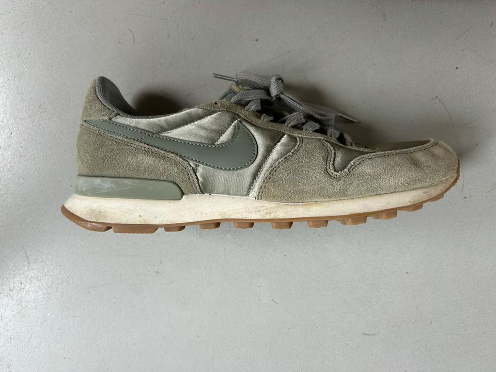 Nike Internationalist sneakers - Maat 41, Kleding | Dames, Schoenen, Ophalen of Verzenden, Gedragen, Grijs, Sneakers of Gympen