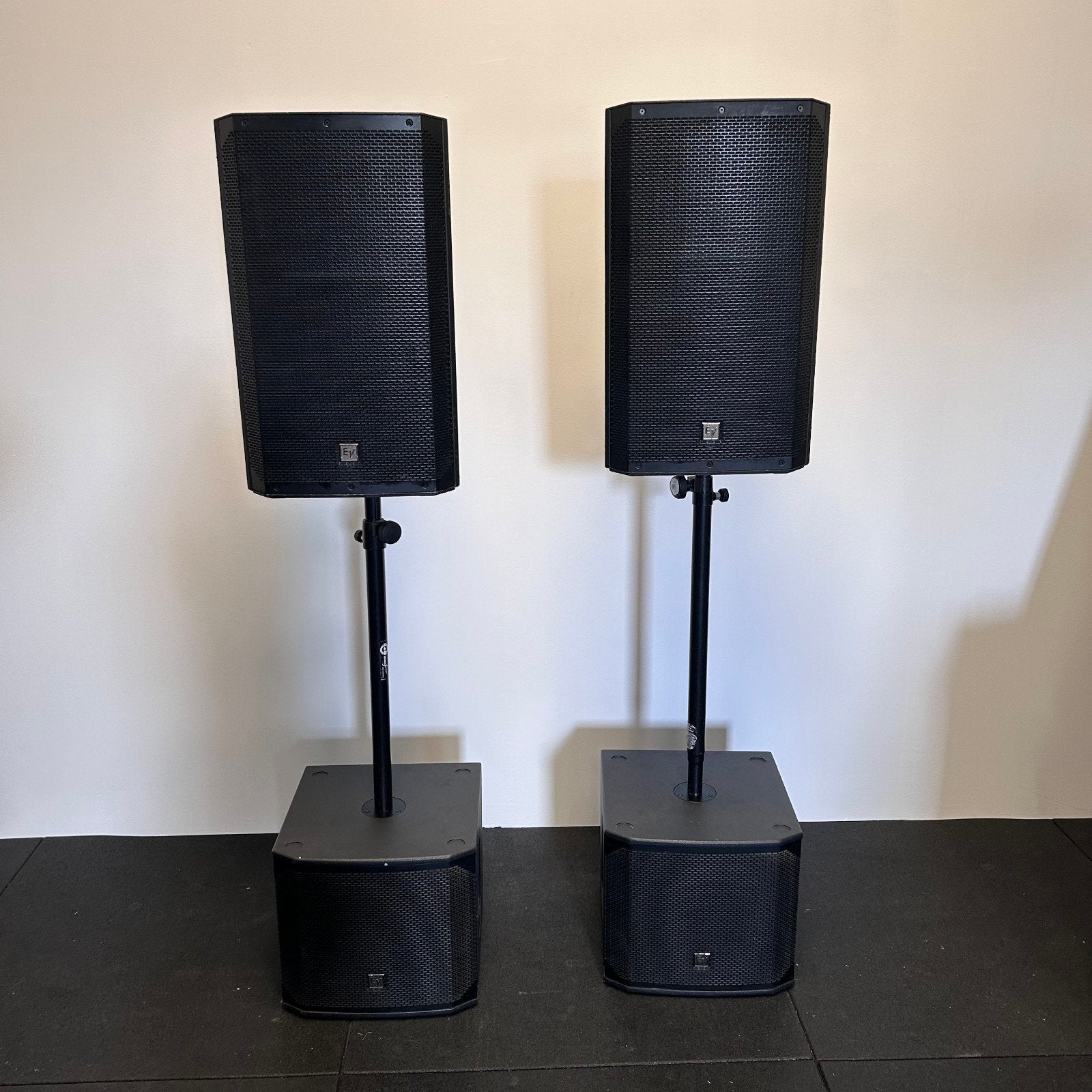 Actieve geluidsinstallatie Electro Voice ELX 200 pa systeem, Ophalen, 120 watt of meer, Overige merken