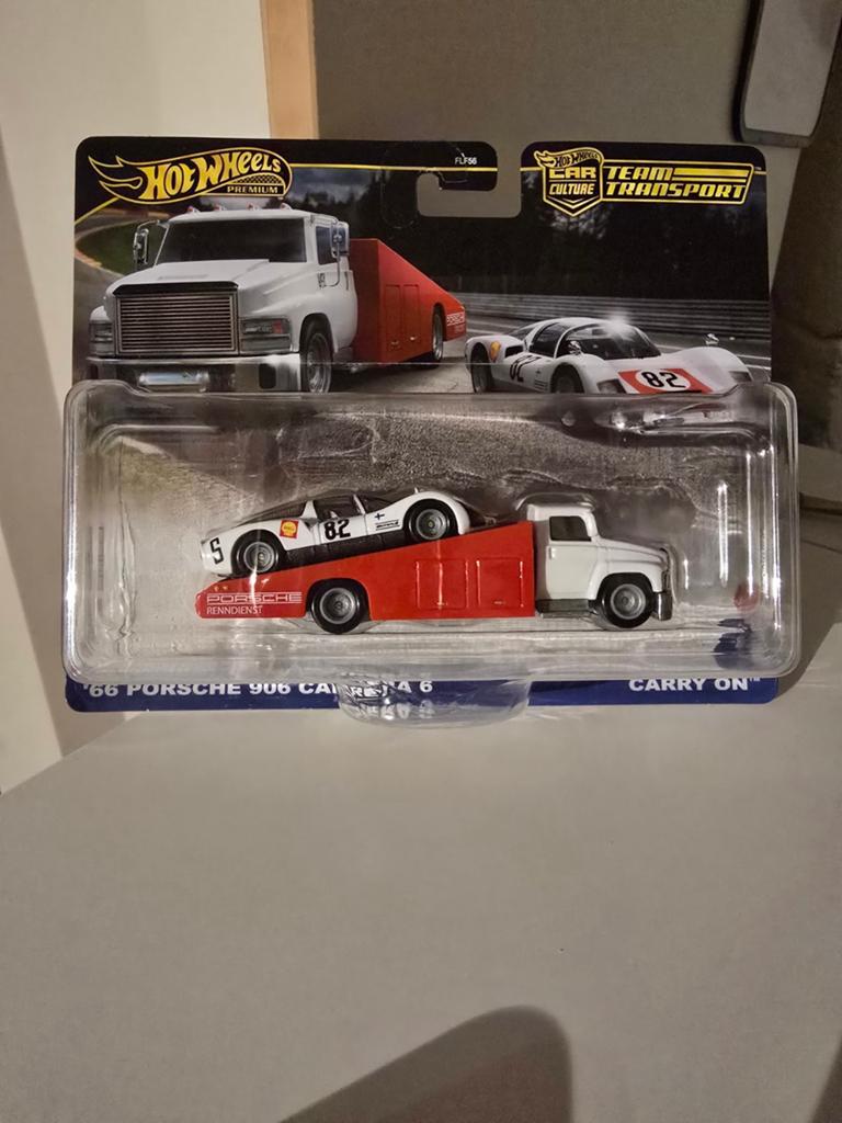 Hot Wheels Premium Team Transport '66 Porsche 906 Carrera 6, Overige merken, 1:50 of kleiner, Auto, Nieuw