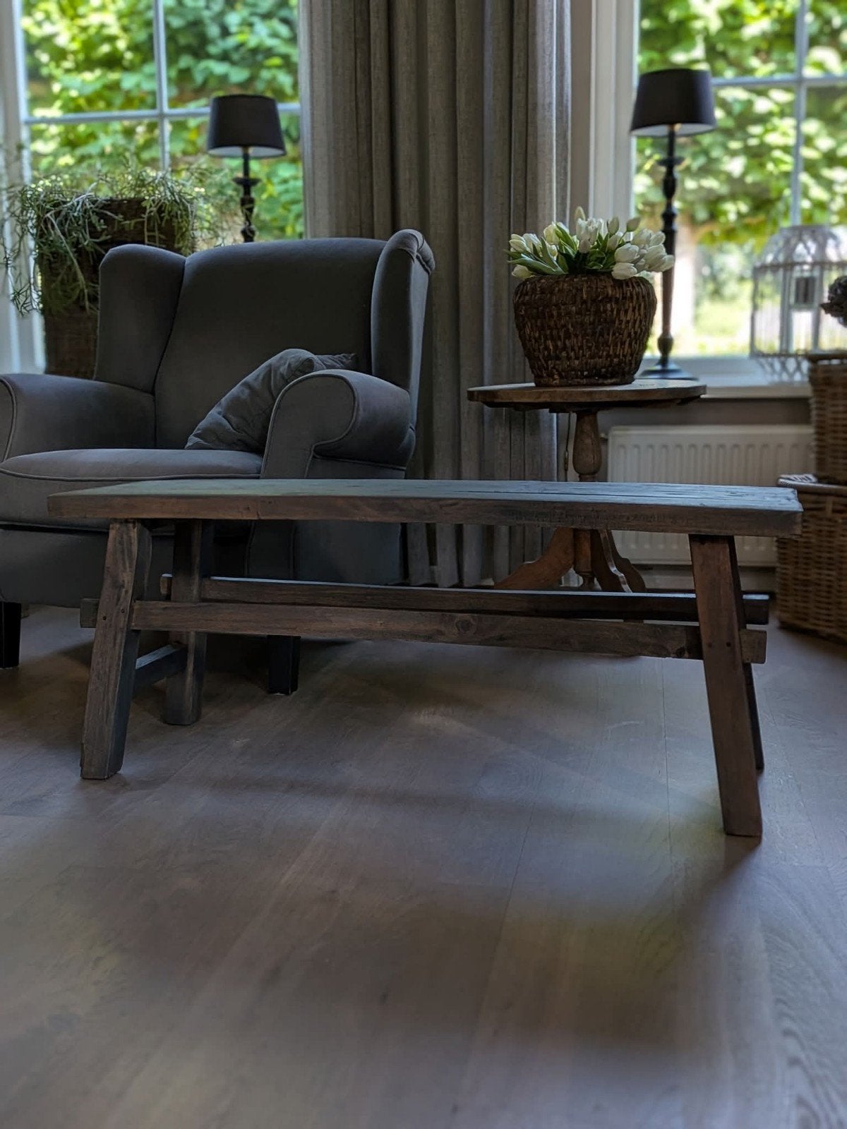 Stoer landelijk houten bankje / halbank, Ophalen, 100 tot 150 cm, Teakhout, 25 tot 50 cm