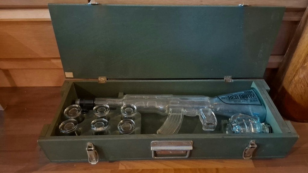 glazen ak47, Ophalen, Landmacht, Nederland, Kunstobject