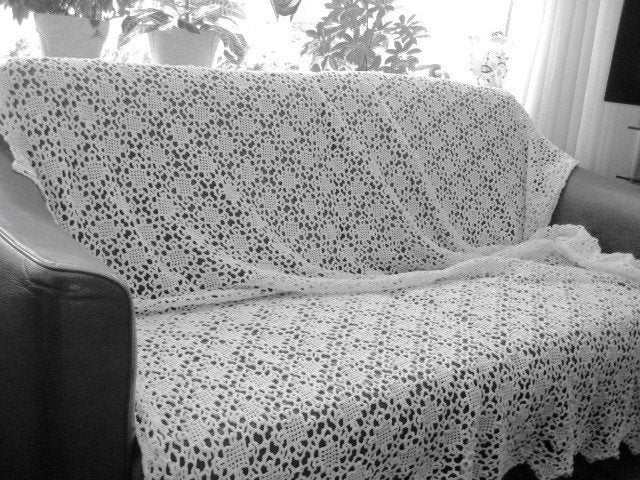 SUPER MOOI WIT KATOENEN GEHAAKT SPREI /KLEED, Ophalen of Verzenden