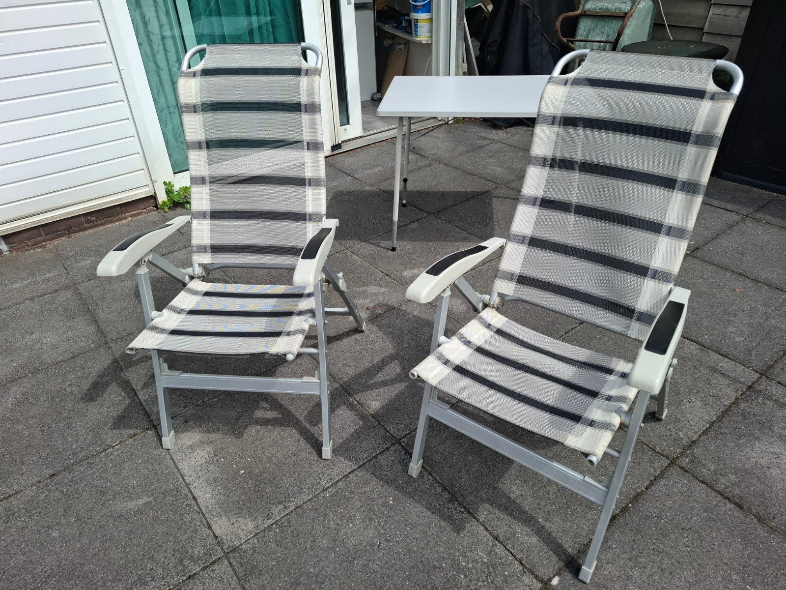 2 lichtgewicht tuinstoelen aangeboden, Ophalen, Gebruikt, Aluminium