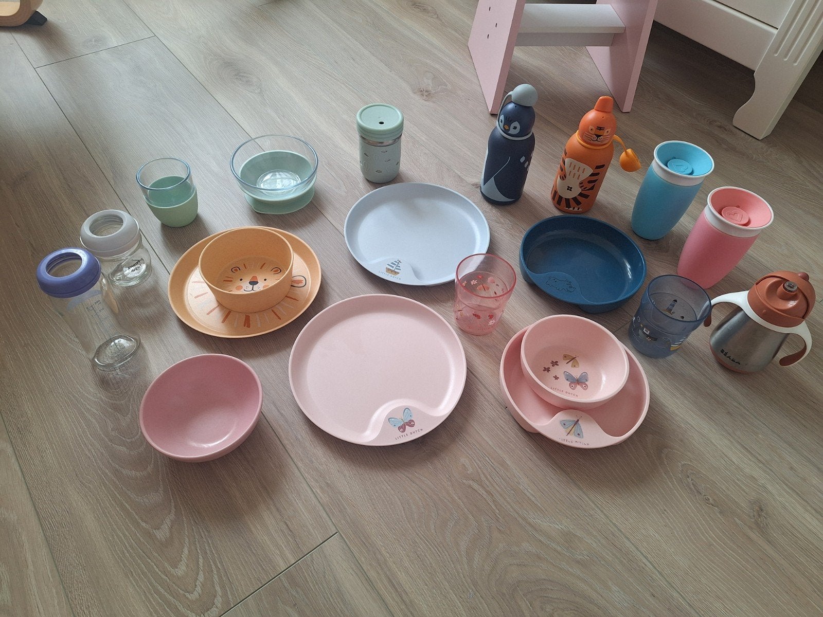kinderservies, borden, bekers en drinkflessen, Ophalen of Verzenden, Gebruikt, Overige typen