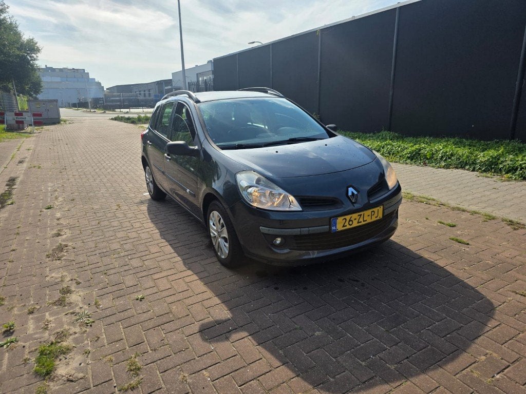 Renault Clio Estate 1.2 TCE Airco APK 09-2027, Auto's, Voorwielaandrijving, Zwart, 4 cilinders, 1095 kg