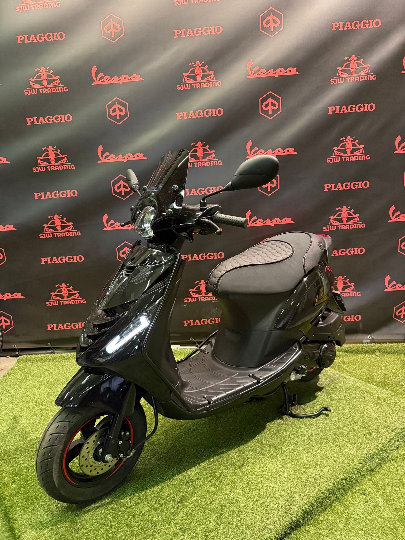 Piaggio Zip 2022 Brom! Black on Black / RS Zadel / Garantie!