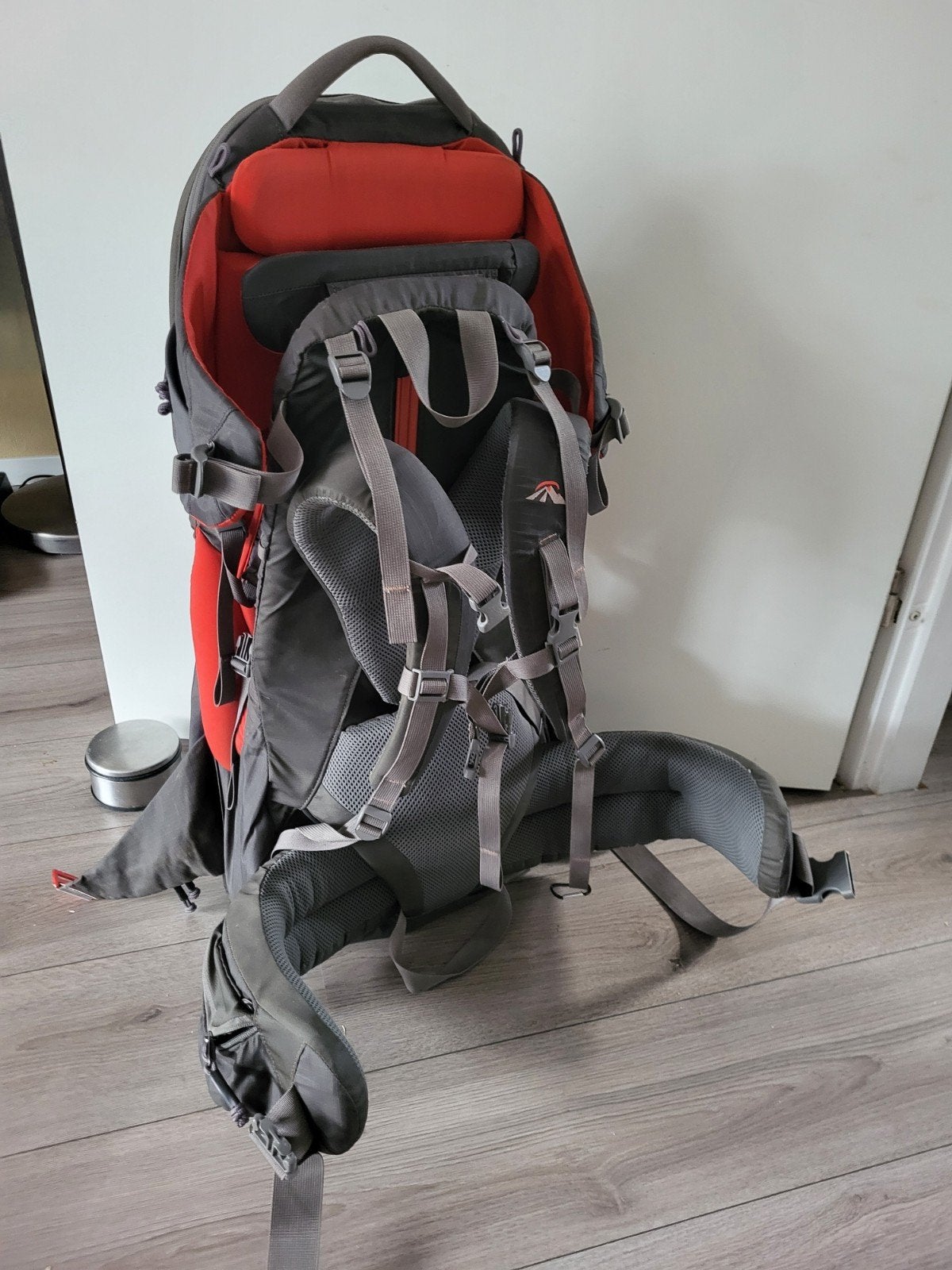 Macpac Draagrugzak met zonnescherm en regenhoes, Kinderen en Baby's, Gebruikt, Rug, Draagzak, Ophalen