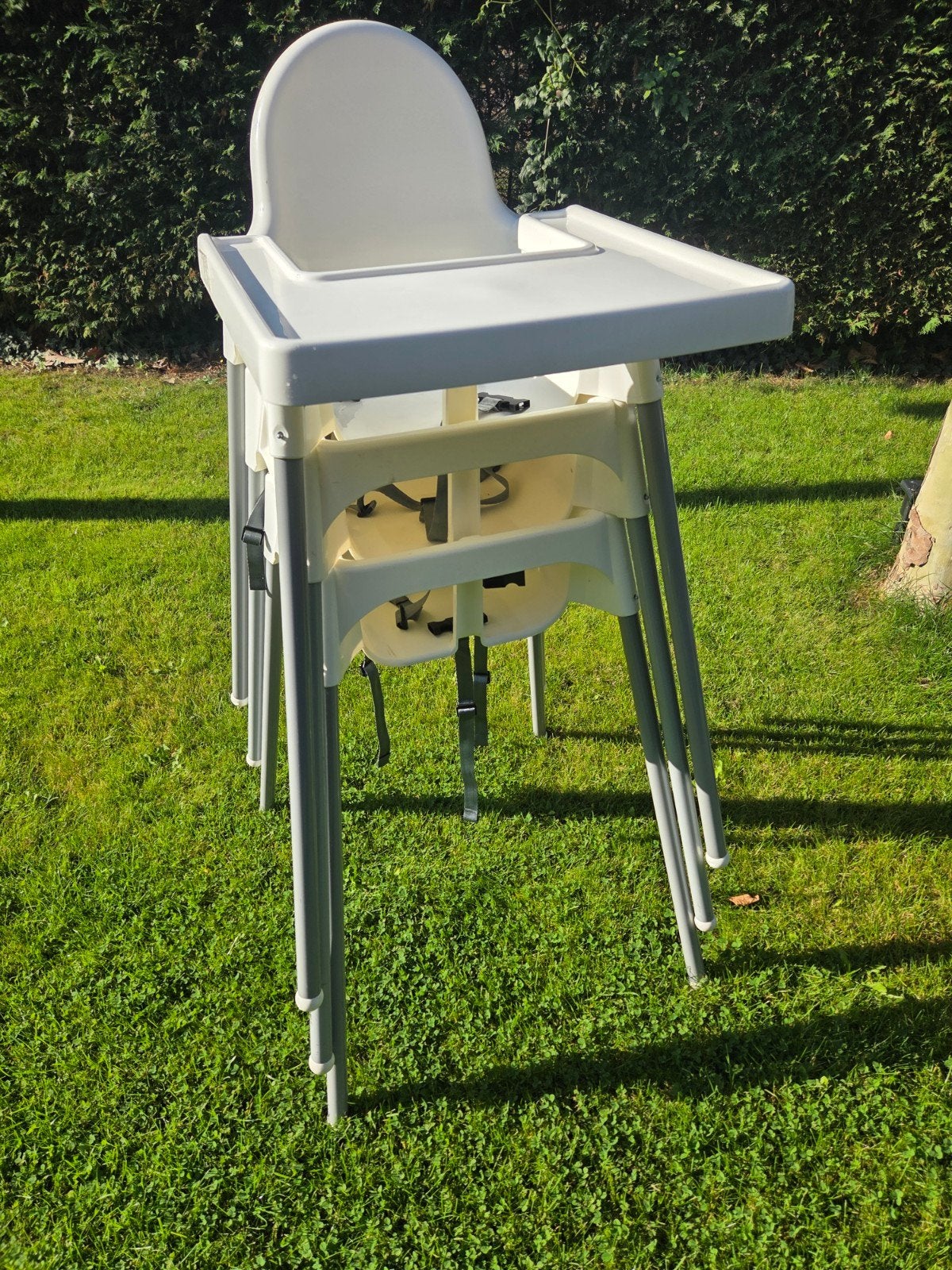 4 IKEA kinderstoelen, waarvan 2 met tafelblad, Ophalen, Zo goed als nieuw, Overige typen, Afneembaar eetblad