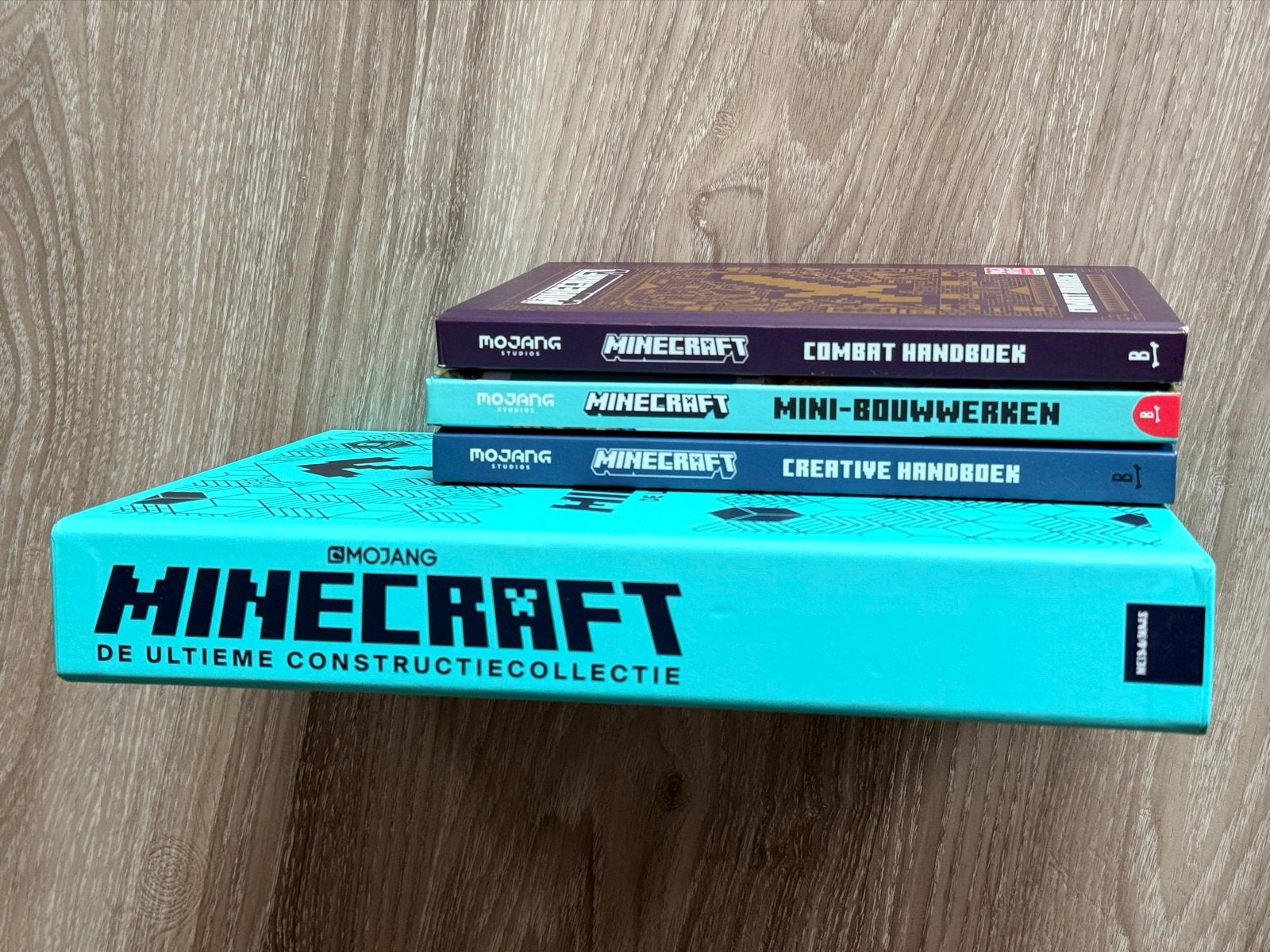 Minecraft Boekenpakket - 4 boeken voor de echte fan!, Ophalen, Gelezen