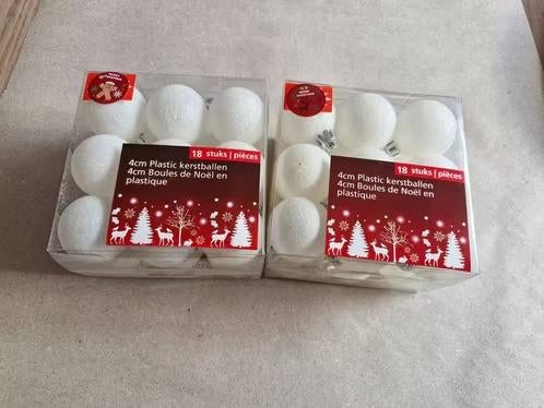 2x 18 stuks witte kerstballen 4cm h, Diversen, Kerst, Evora, Onbekend, Nieuw, Ophalen of Verzenden