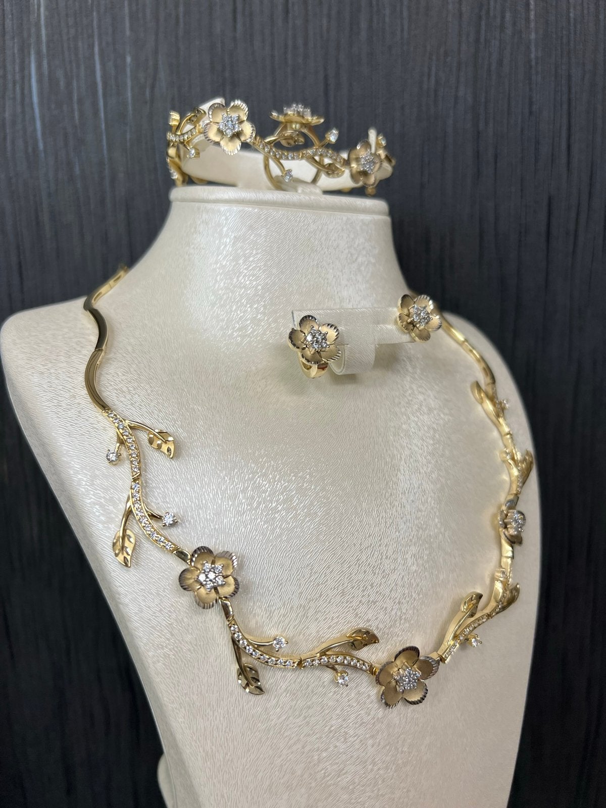 14 karaat gouden set ketting armband oorbellen ring, Sieraden, Tassen en Uiterlijk, Kettingen, Ophalen of Verzenden, Nieuw, Goud