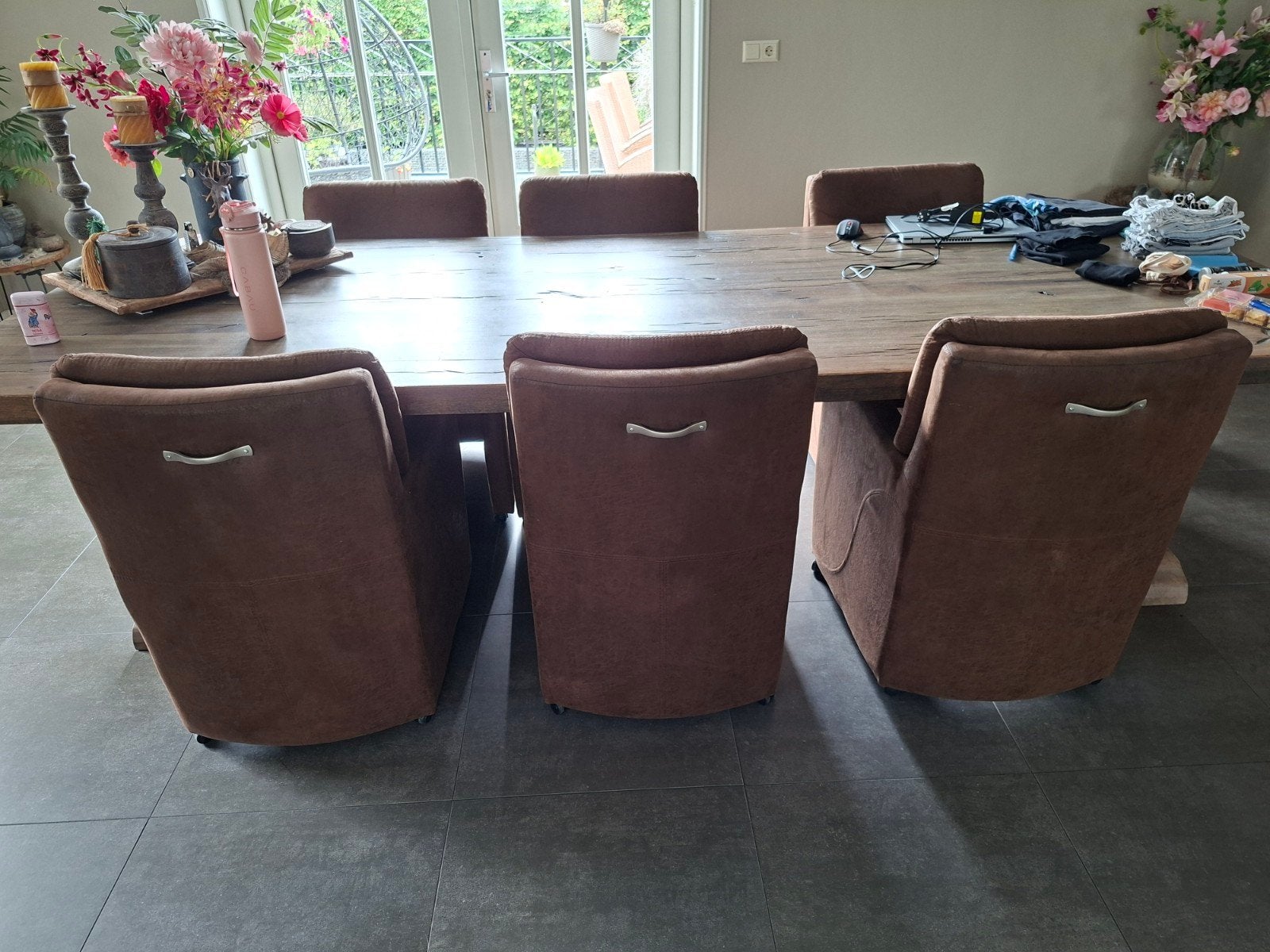 Zgan 6 prachtige eetkamerstoelen 2 jaar oud verrijdbaar, Ophalen, Zo goed als nieuw, Bruin, Vijf, Zes of meer stoelen